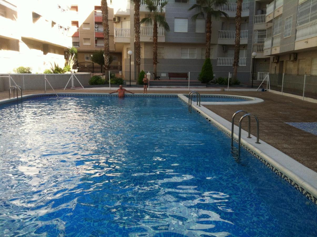 Exceptionnel Appartement En Espagne تورّيفيِخا المظهر الخارجي الصورة